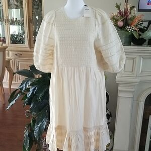 Elegant Cream Puff Sleeve Dress